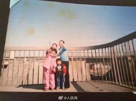 励志！90后女孩从辍学打工到香港读博_自考_成人_新闻_e7cce30c.jpg