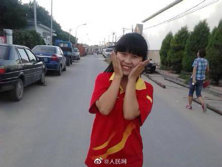 励志！90后女孩从辍学打工到香港读博_自考_成人_新闻_8f1cc9f1.jpg